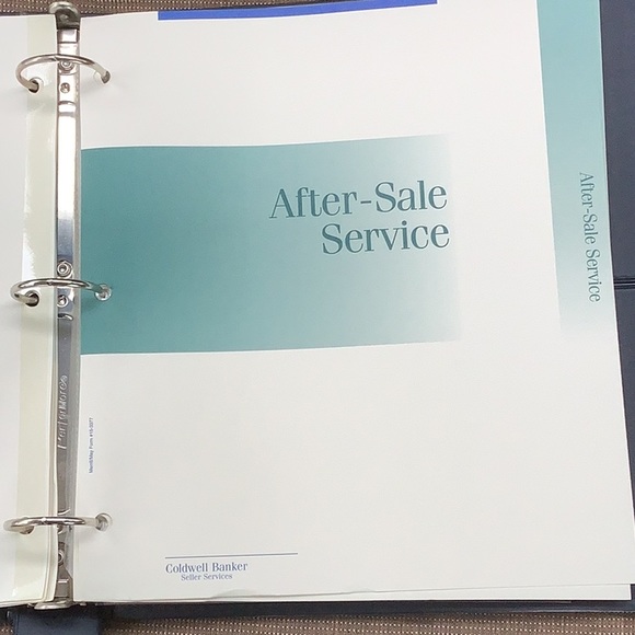 Real Estate COLDWELL BANKER STAND UP PRESENTATION BINDER 7 tabs 3 ring Realtor - Picture 10 of 13